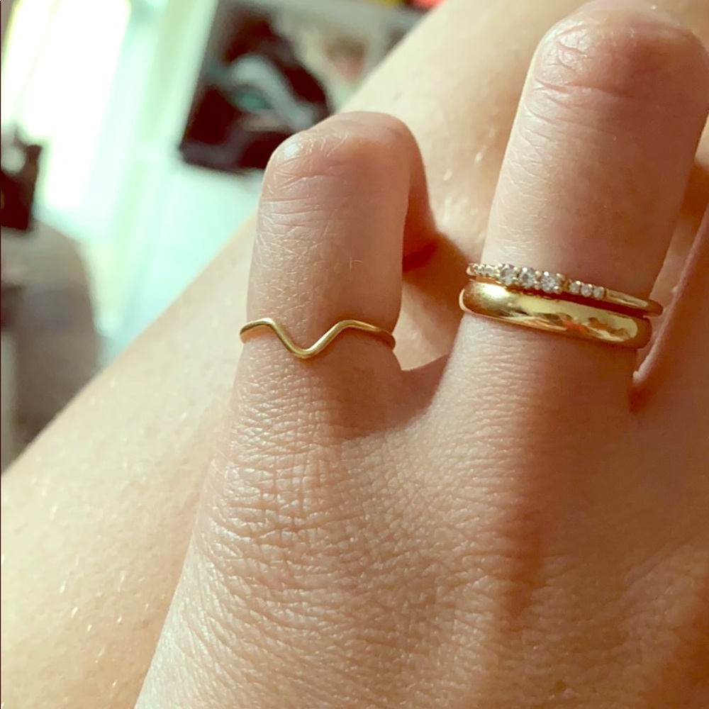 14k curved gold ring size 4